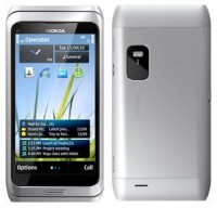 Nokia E7-00 silver white